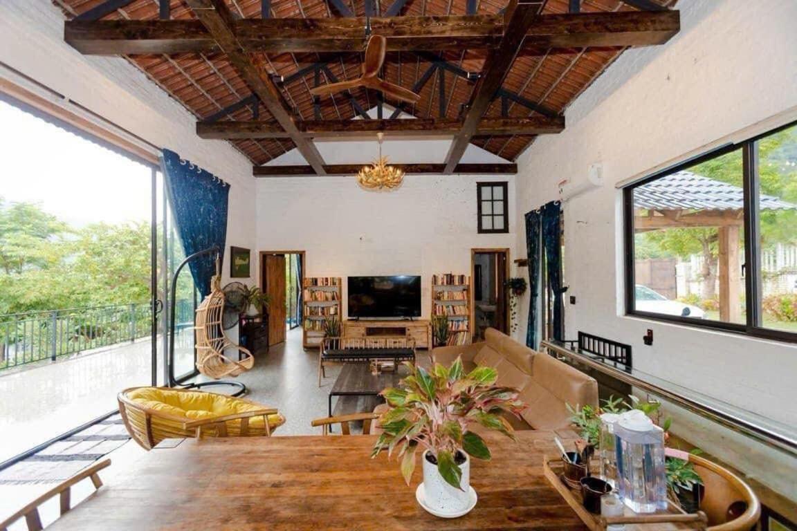 Lavita Villa Resort ハノイ市 エクステリア 写真