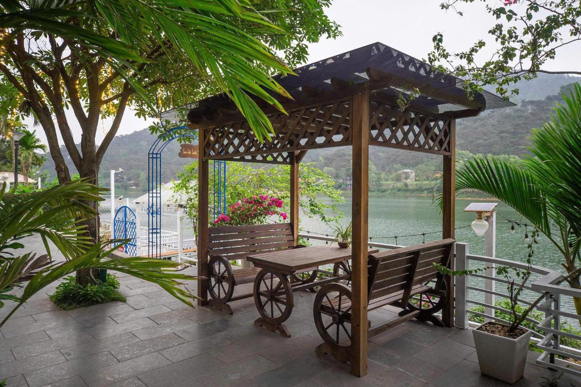 Lavita Villa Resort ハノイ市 エクステリア 写真